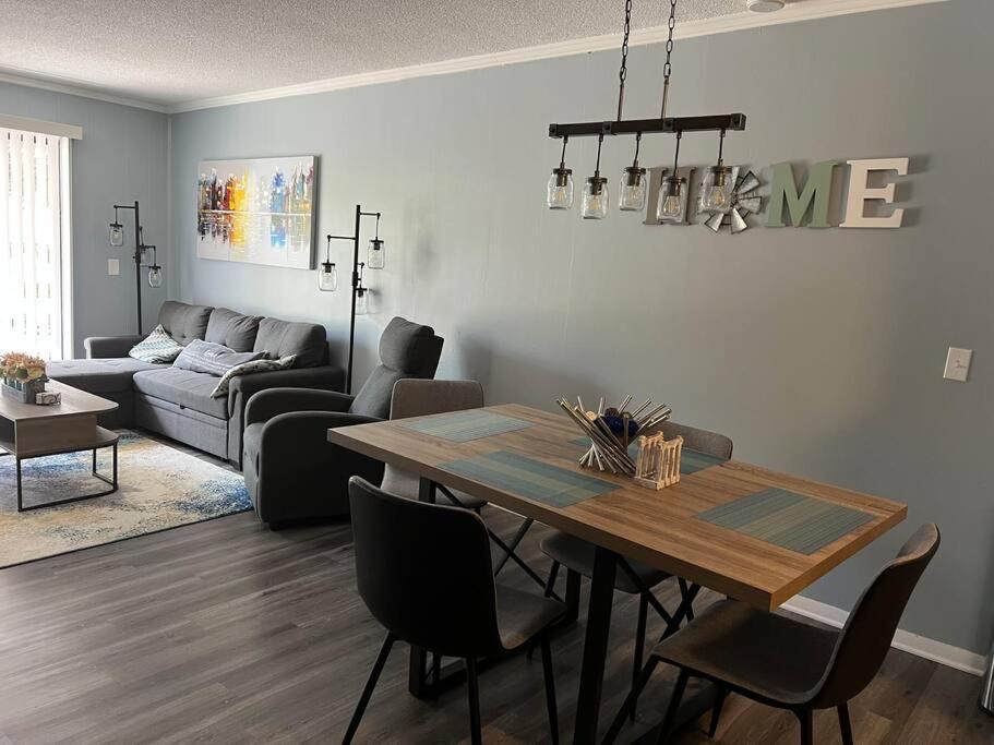 2022 Renovated 2-Bdrm Cozy, Lovely Condo W/Parking! Hilton Head Island Zewnętrze zdjęcie