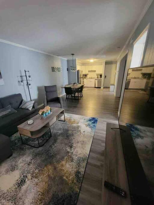2022 Renovated 2-Bdrm Cozy, Lovely Condo W/Parking! Hilton Head Island Zewnętrze zdjęcie