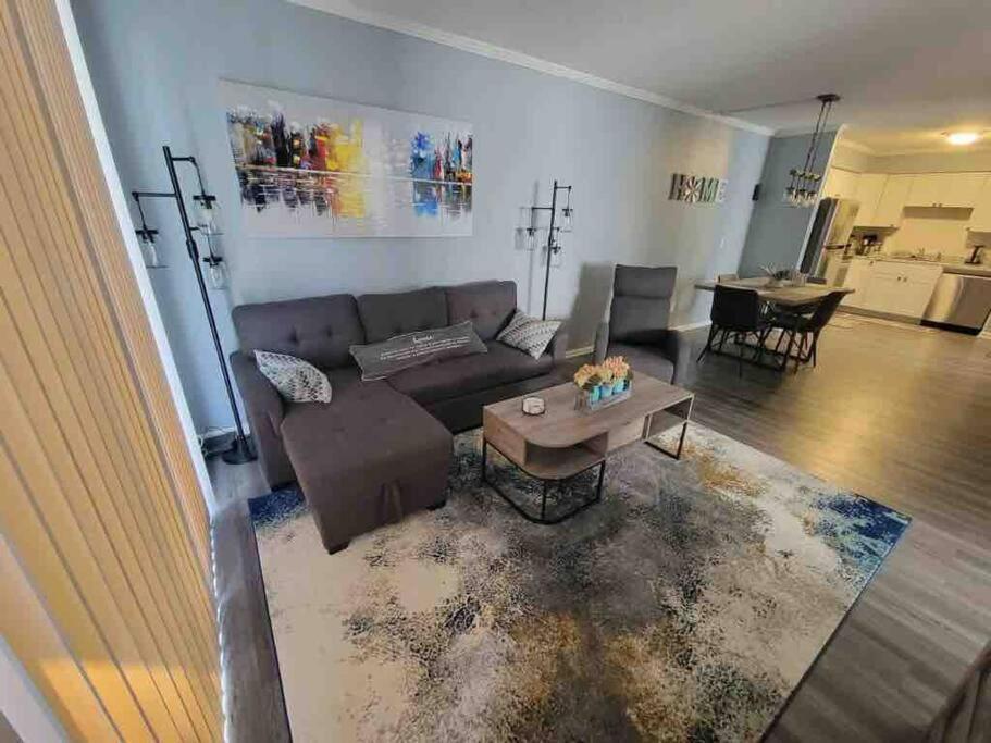 2022 Renovated 2-Bdrm Cozy, Lovely Condo W/Parking! Hilton Head Island Zewnętrze zdjęcie